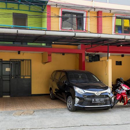 Hotel Reddoorz Near Gajah Mada Plaza 2 Dżakarta Zewnętrze zdjęcie