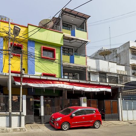 Hotel Reddoorz Near Gajah Mada Plaza 2 Dżakarta Zewnętrze zdjęcie