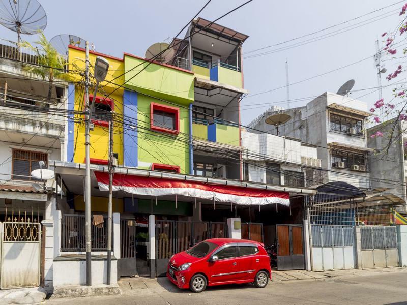Hotel Reddoorz Near Gajah Mada Plaza 2 Dżakarta Zewnętrze zdjęcie